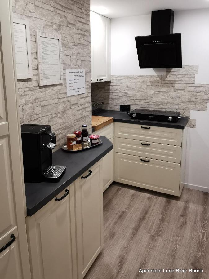 Appartement Im Stall "Lune River Ranch" Loxstedt Exterior photo